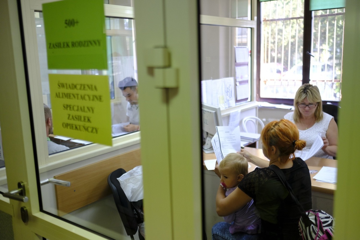 Dodatkowy zasiłek opiekuńczy z ZUS przysługuje do 14 marca 2021 r