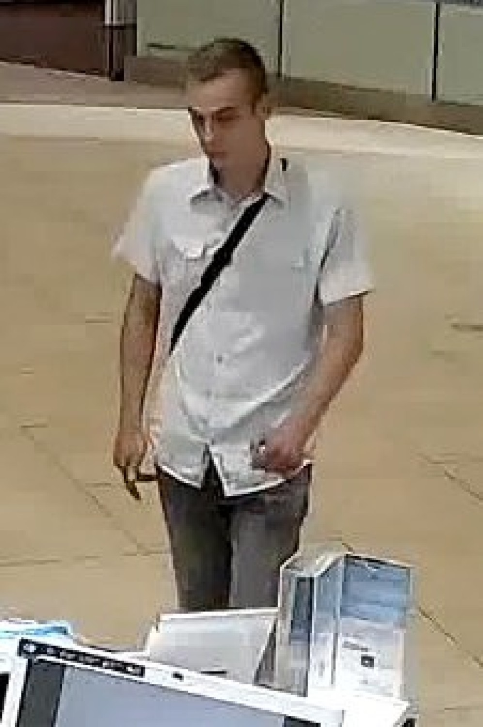 Policja prosi o pomoc w identyfikacji tego mężczyzny
