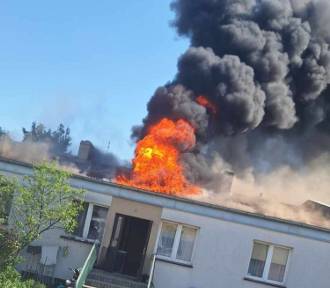 Pożar budynku wielorodzinnego w Dzień Strażaka. Ewakuowano 35 osób!