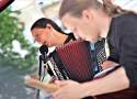 Tatarskie brzmienia na koncercie Karoliny Cichej z zespołem na Rynku w Sieradzu FOTO