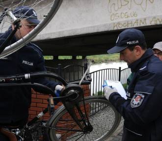 Śremscy policjanci zapraszają rowerzystów do akcji znakowania jednośladów. Sprawdź!