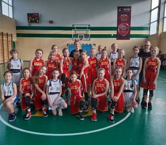 Nowotomyskie koszykarki Dream Team w finale Wielkopolski! Gratulujemy! 