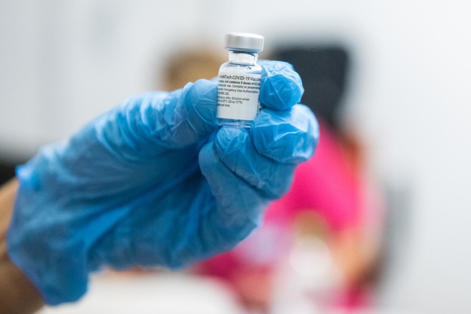 Pfizer - 29,5%Grupie zadano pytanie: Którą szczepionkę (gdyby była do wyboru) przeciw COVID-19 wybrałby (-aby) Pan (-i) w pierwszej kolejności?