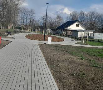 Mamy nowy park kieszonkowy w Zduńskiej Woli - projekt Zielonego Budżetu ZDJĘCIA