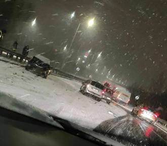 Karambol na DTŚ - droga była zablokowana! Kierowcy przegrali ze śnieżycą