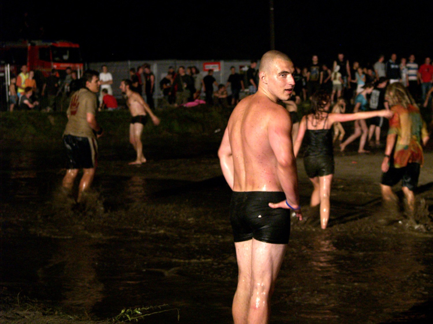 Przystanek Woodstock 2011: Bo liczy się błoto! (zdjęcia)