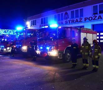 Wybrzmiały syreny oddające hołd strażakowi, który zmarł podczas poszukiwań w Gdyni
