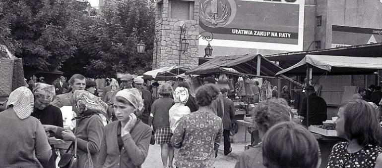 Zamojskie budynki i zakamarki, które można oglądać już... tylko na starych zdjęciach