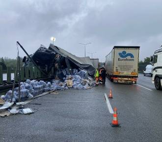 Groźny wypadek tira na A4 w Krakowie. Wielkie korki na obwodnicy