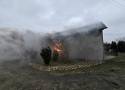 Pożar domu w Piotrkowie Kujawskim - zdjęcia. Trwa zbiórka pieniędzy dla pogorzelców