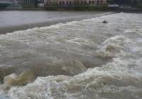 Wezbranie wody w śląskich rzekach. IMGW wydało ostrzeżenie III stopnia