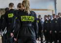 Zarobki w policji 2023. Ile zarobią mundurowi? Mamy szczegółowe wyliczenia! Zobacz stawki na poszczególnych stanowiskach w policji