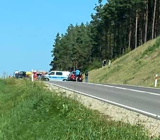 Wypadek śmiertelny na trasie Sokółka - Dąbrowa Białostocka. Nie żyje kierowca audi 