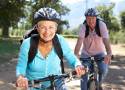 Wsiądź na rower, a schudniesz i będziesz żyć dłużej. Pozytywne efekty już po godzinie. Oto 9 korzyści zdrowotnych z jazdy na rowerze