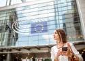 Europa kończy z obostrzeniami COVID dla podróżnych? Rada UE ogłosiła zmiany
