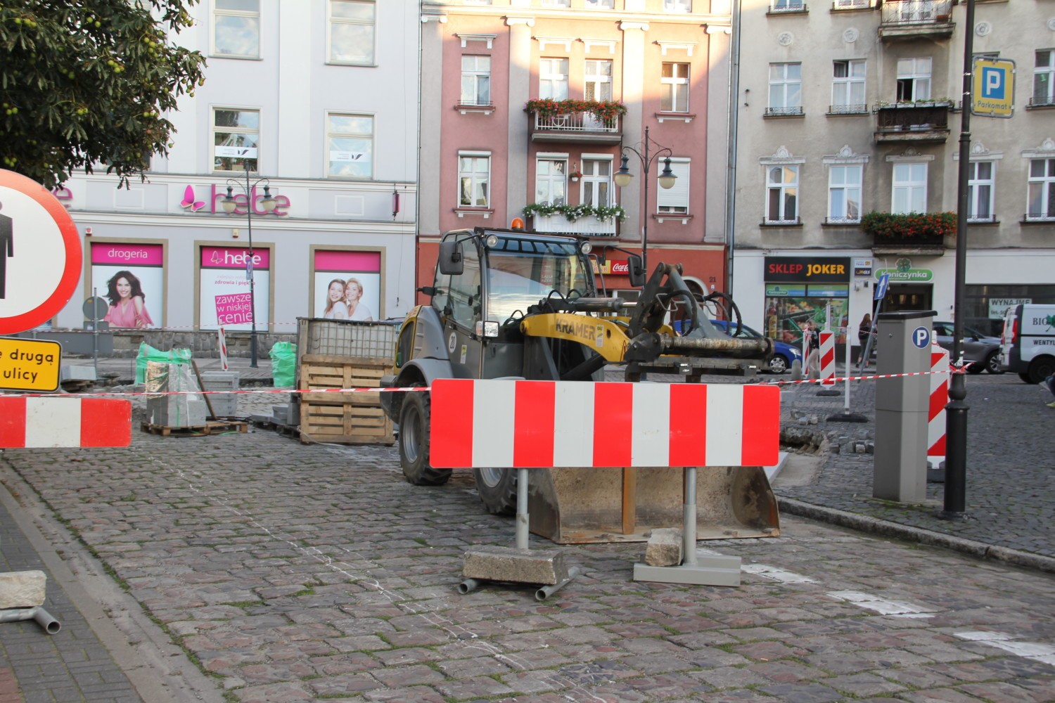 Zmieniamy Wielkopolskę. Remontują ulice w centrum ramach projektu "Kalisz - kurs na rewitalizację" 