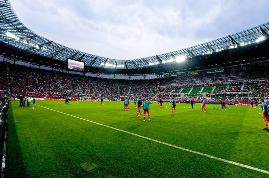 Mecz otwarcia był na stadionie transmitowany