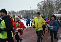Świąteczny bieg charytatywny w Zduńskiej Woli 2023. Rekordowa liczba uczestników ZDJĘ