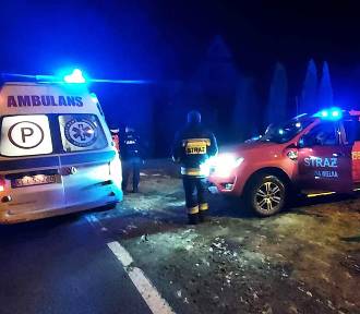 Nocą strażacy i policjanci ocalili mężczyznę przed zamarznięciem w Beskidzie Wyspowym