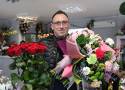 Dzień Kobiet 2023 w Bełchatowie. W kwiaciarniach ruch od rana. Takie kwiaty kupują panowie ZDJĘCIA, CENY