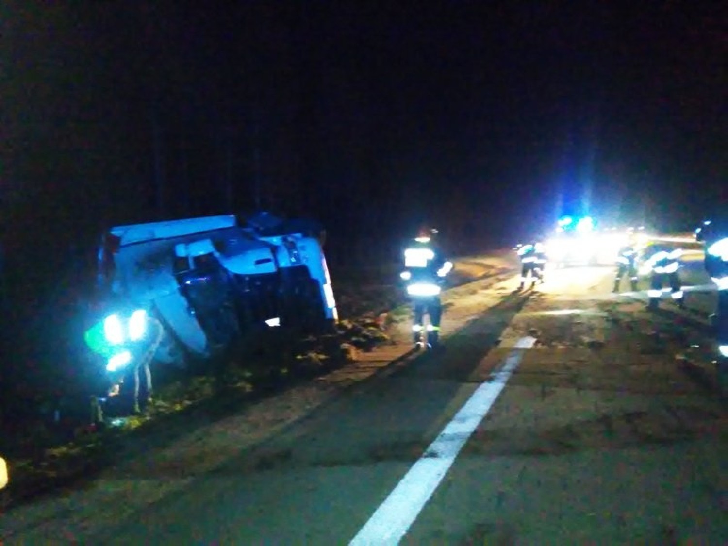 Do wypadku samochody ciężarowego doszło w środę 18 października po godz