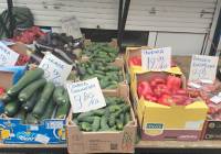 Tyle zapłacimy obecnie za owoce i warzywa na bydgoskich targowiskach [ceny w maju]