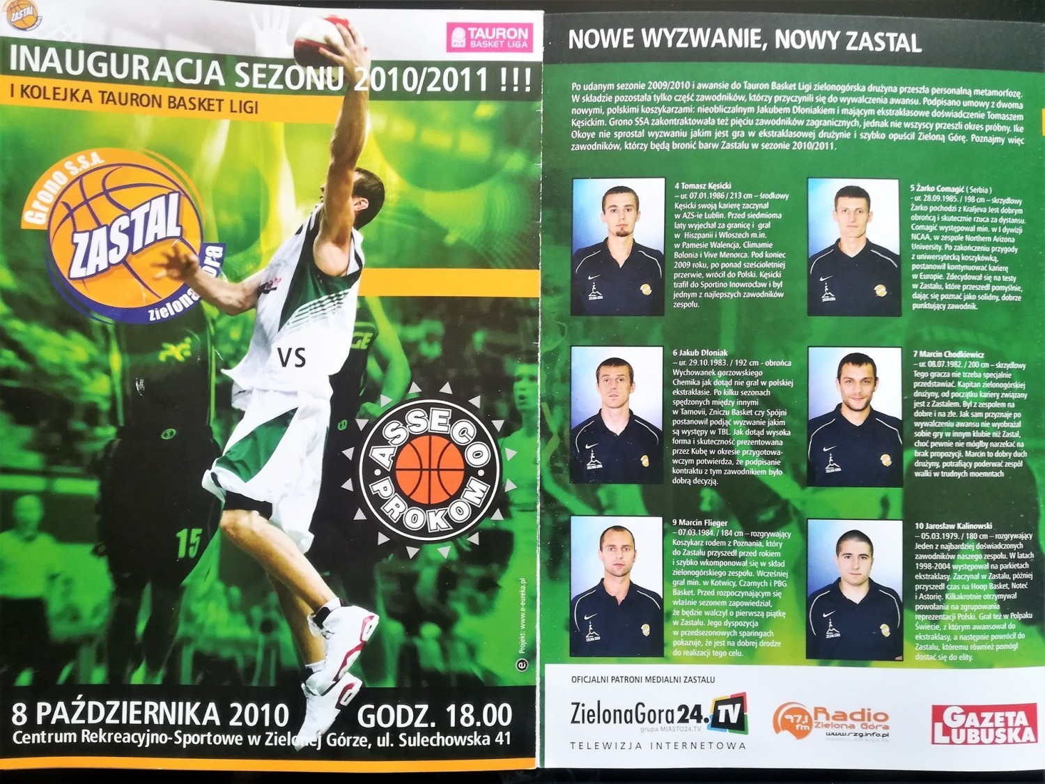 Program z pierwszego meczu w hali CRS (2010)