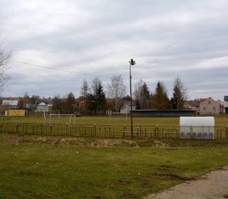 Podpisano umowę na modernizację obiektów sportowych w Niebieszczanach i Strachocinie