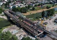 Budowa nowego mostu kolejowego w Przemyślu widziana z drona [ZDJĘCIA]