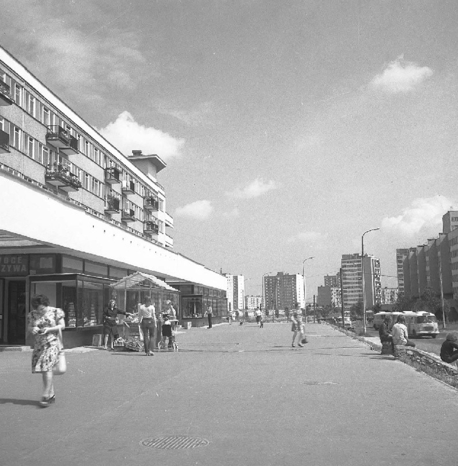 Zdjęcia pochodzą z Archiwum Fotografii Ośrodka "Brama Grodzka - Teatr NN", a prawa do wszystkich fotografii wykonanych przez Edwarda Hartwiga posiada Ewa Hartwig-Fijałkowska