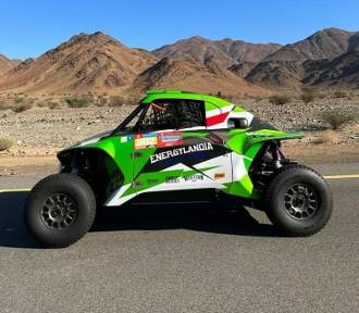 Eryk Goczał i jego team takimi samochodami chcą zwyciężyć Rajd Dakar 2024