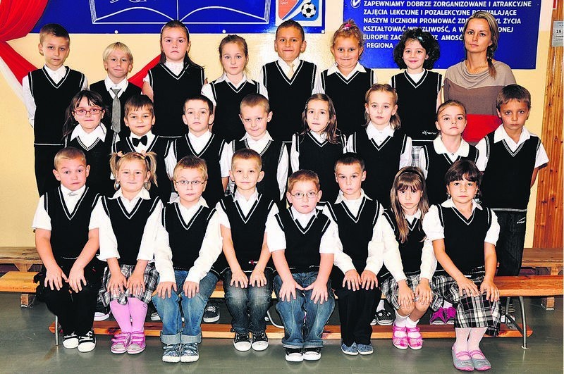 Szkoła Podstawowa nr 16 w JaworznieDyrektor: Beata WiktorWychowawca: Barbara TokarczykKlasa Ia: Kacper Bzowski, Witold Garbacz, Julia Godzik, Natalia Gromadka, Łukasz Guja, Julia Guzik, Natasza Harwankowska, Tobiasz Kaczmarczyk, Łukasz Kasprzyk, Karolina Klich, Szymon Legutko, Maksymilian Mikołajczyk, Jakub Mucha, Artur Musielok, Aleksandra Przełożny, Kacper Rakoczy, Monika Stuczyńska, Kamil Stuczyński, Oliwia Woźniak, Katarzyna Ziętek