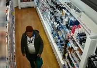 Kradzież perfum w Gliwicach. Policja szuka podejrzanego mężczyzny