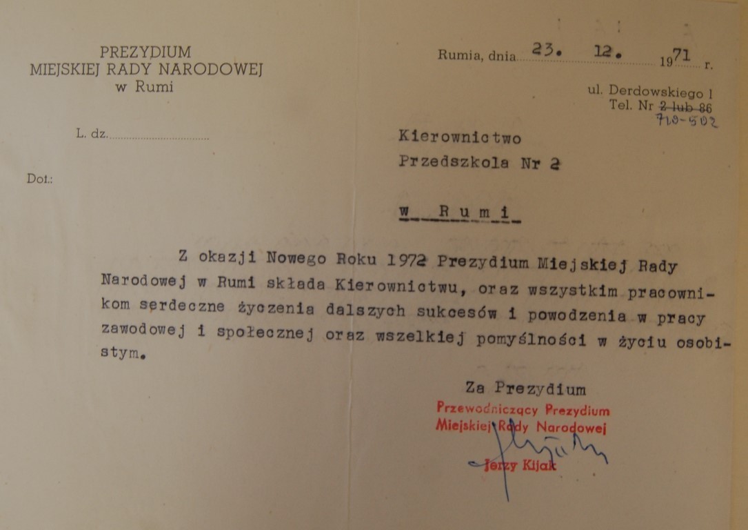 Z ciekawostek, w kronice jest także pismo z grudnia 1971 roku