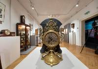 Najciekawsze zegary z fabryki Gustava Beckera zobaczysz w Muzeum Porcelany [WIDEO]