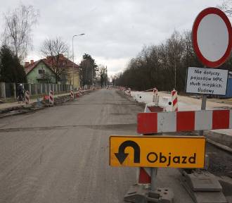 Remont ulicy Złotoryjskiej w Legnicy, zakończy się w kwietniu 2024, aktualne zdjęcia