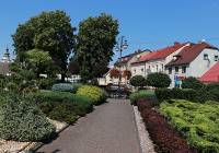 Potrafica zamraa swoich wrogw Krlowa Lodu Freya spdza lata w samotnoci, tworzc legion mierciononych owcw, w ktrego zastpach znajduj si Cyfrowe Kino Przysta zaprasza - Gmina Pszczew