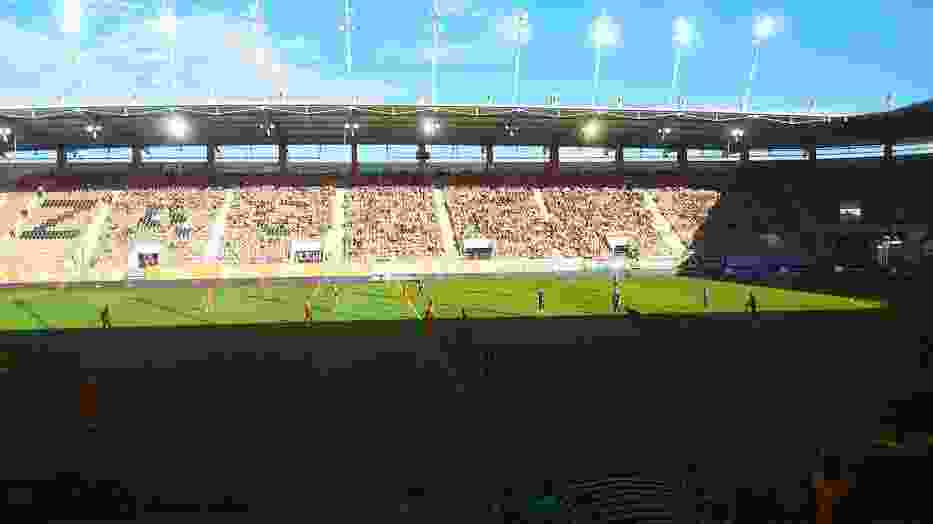 Stadion Zagłębia na mecz z Pogonią nie wypełnił się nawet w połowie