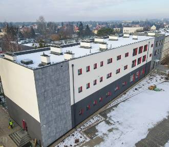 Nowa szkoła na Podolanach już prawie gotowa. Mamy zdjęcia!