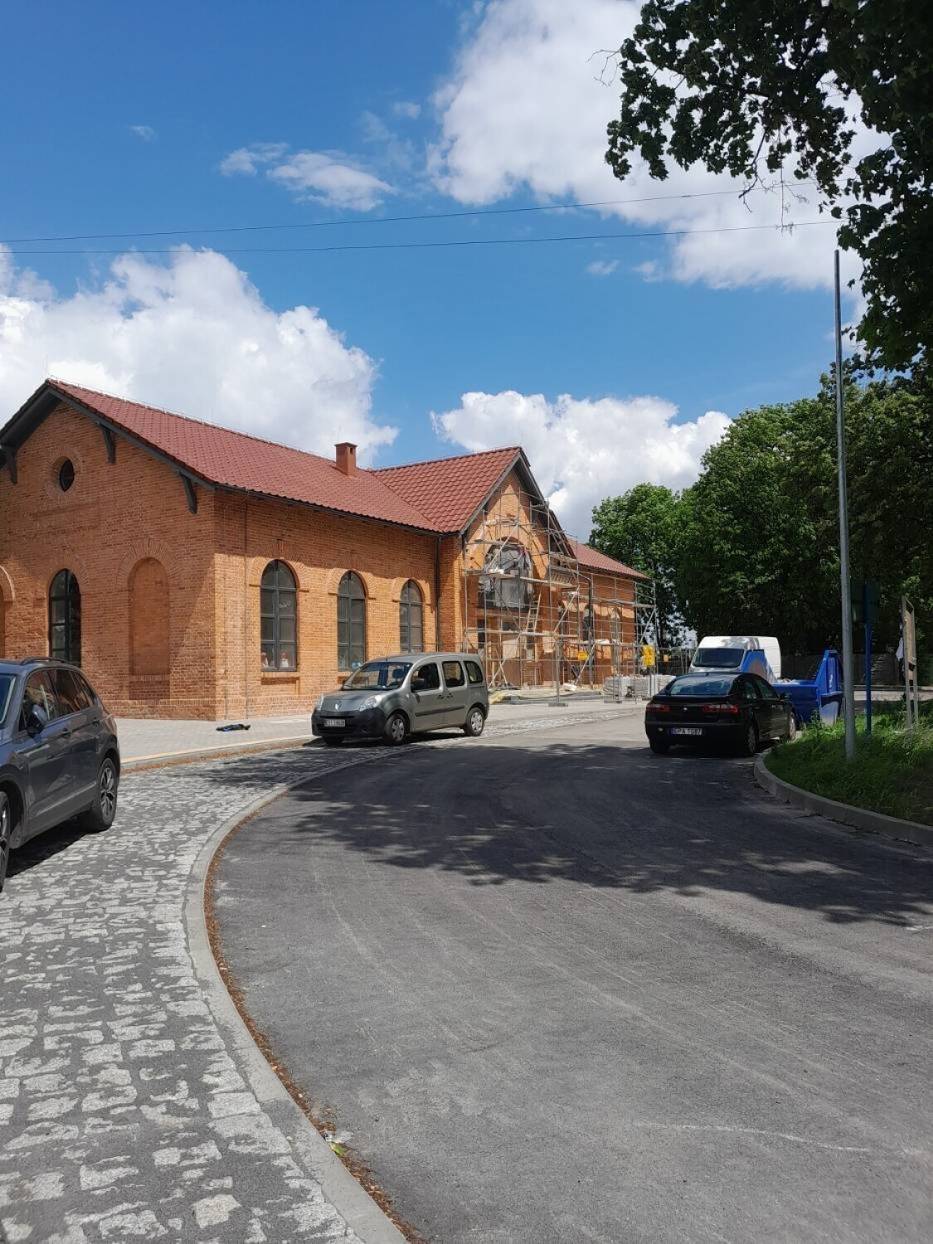 Rozpoczęła się przebudowa pasażu Kusocińskiego. Zmieni się otoczenie dworca w Zduńskiej Woli 
