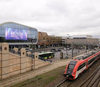 "Chlebak" do wyburzenia? Poznań będzie miał nowy dworzec. Są pierwsze konkrety!