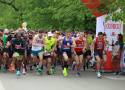 Uczestnicy Mini Cracovia Maratonu przetarli szlak. W niedzielę start biegaczy na dystansie ponad 42 km  