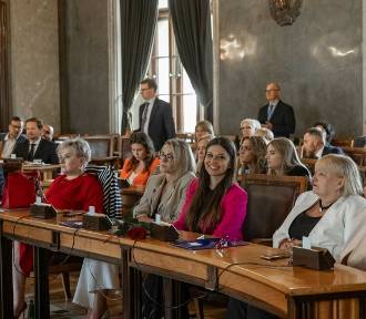 Dużo nowych twarzy w Radzie Miasta Krakowa. I już jest jedna zmiana!