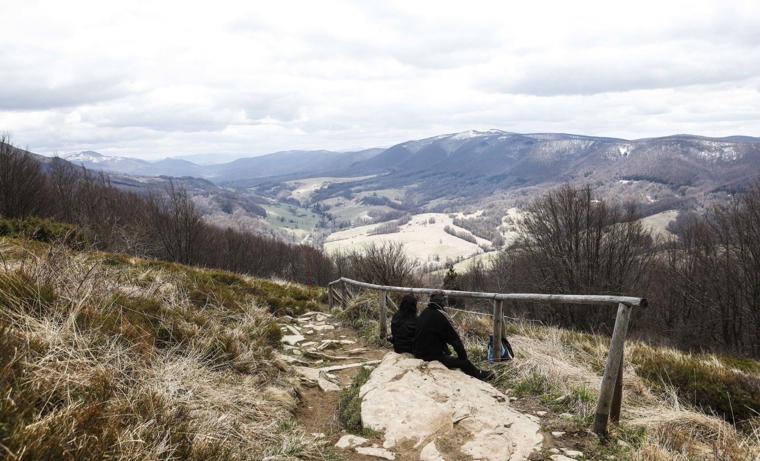 W ten weekend wielu turystów uciekło od pandemii koronawirusa w Bieszczady