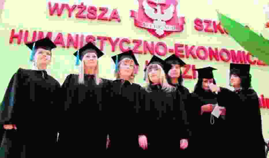 Ponad dwustu studentów informatyki z Konina nie doczeka się już absolutorium w AHE