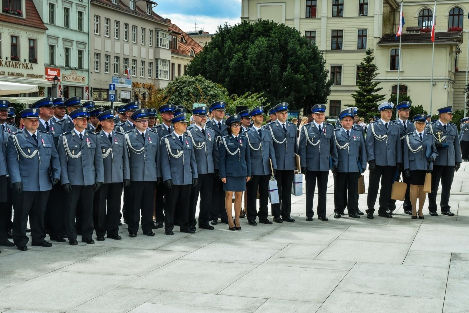 Dzielnicowy i kontroler ruchu