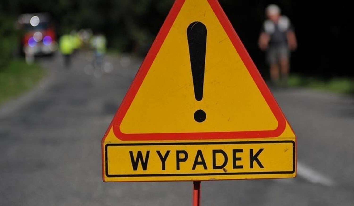 Pijany mężczyzna dachował fordem. Do zdarzenia doszło dziś w nocy w Turze