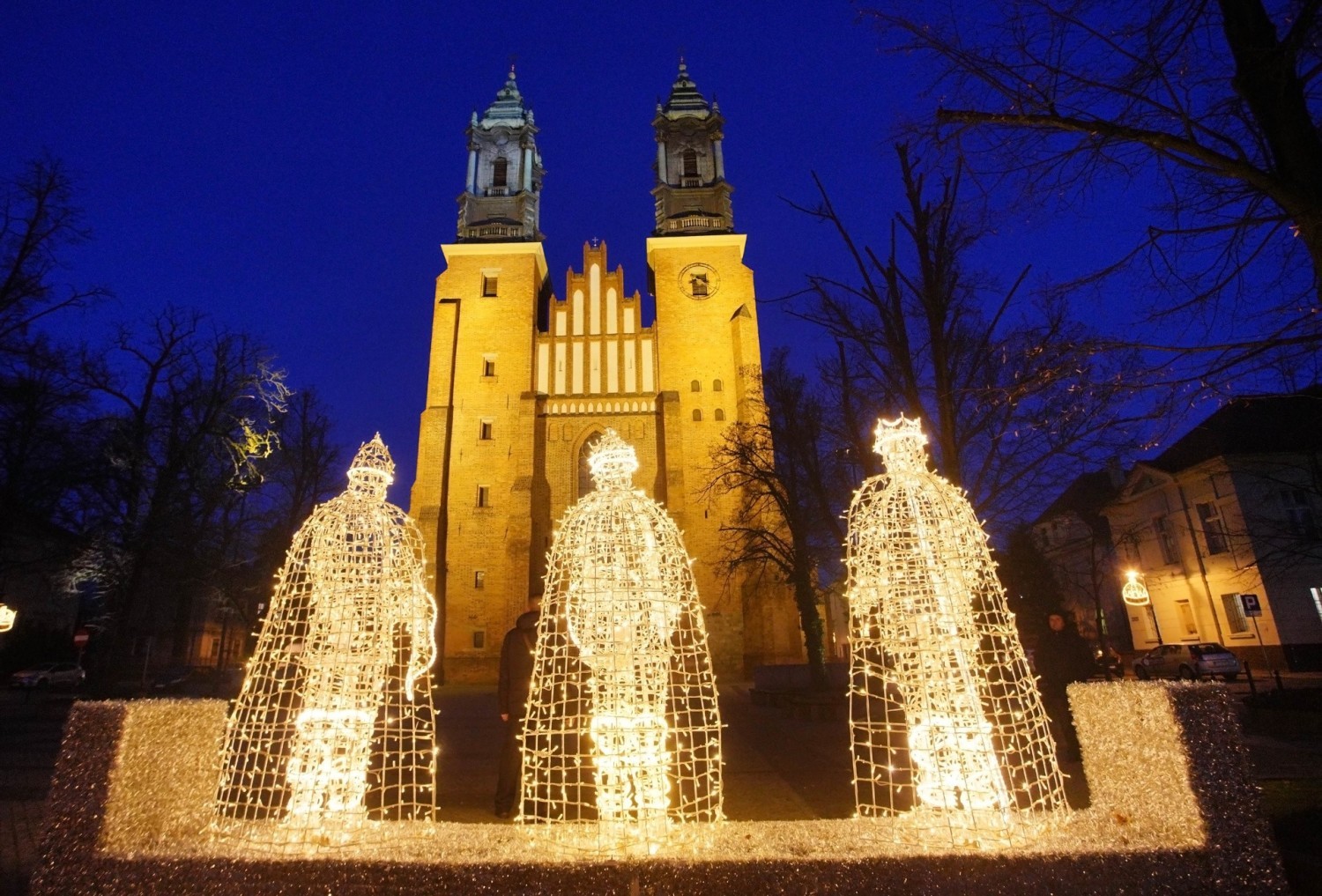 Świąteczne iluminacje na Ostrowie Tumskim i Śródce w Poznaniu