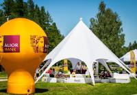Zawojski Festiwal Biegowy Alior Bank z widokiem na Królową Beskidów