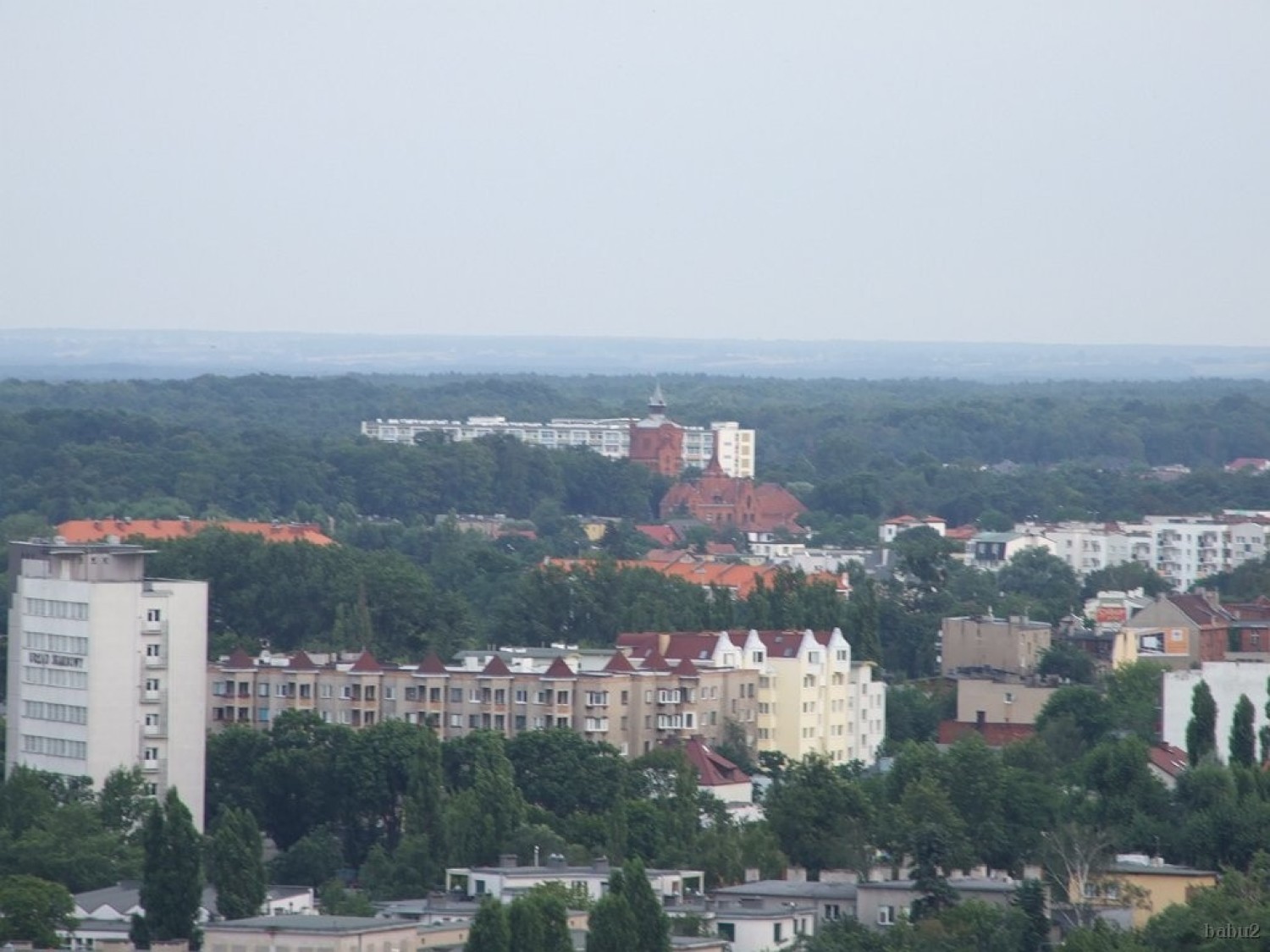 Zanim wojskowi obserwatorzy ulokowali się na wieży kościoła św